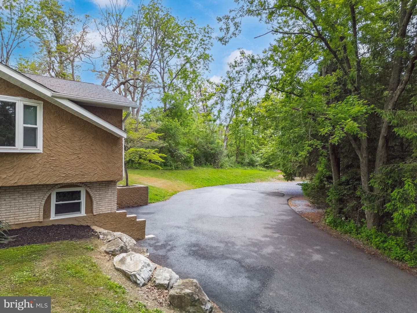 1040 Riverview Drive photo 13