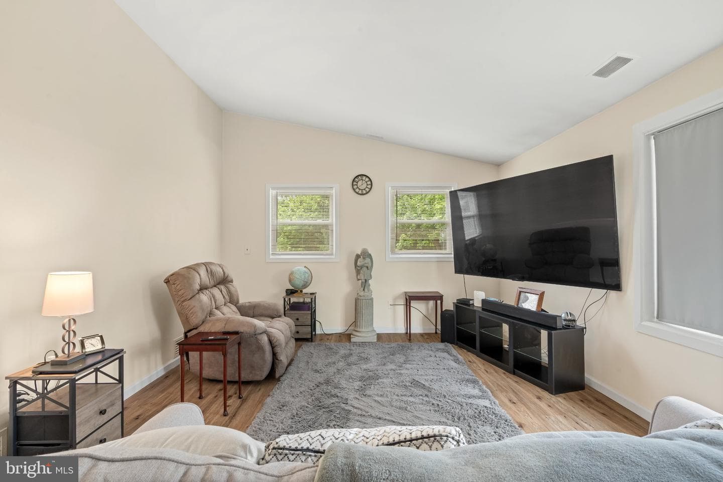 1040 Riverview Drive photo 33