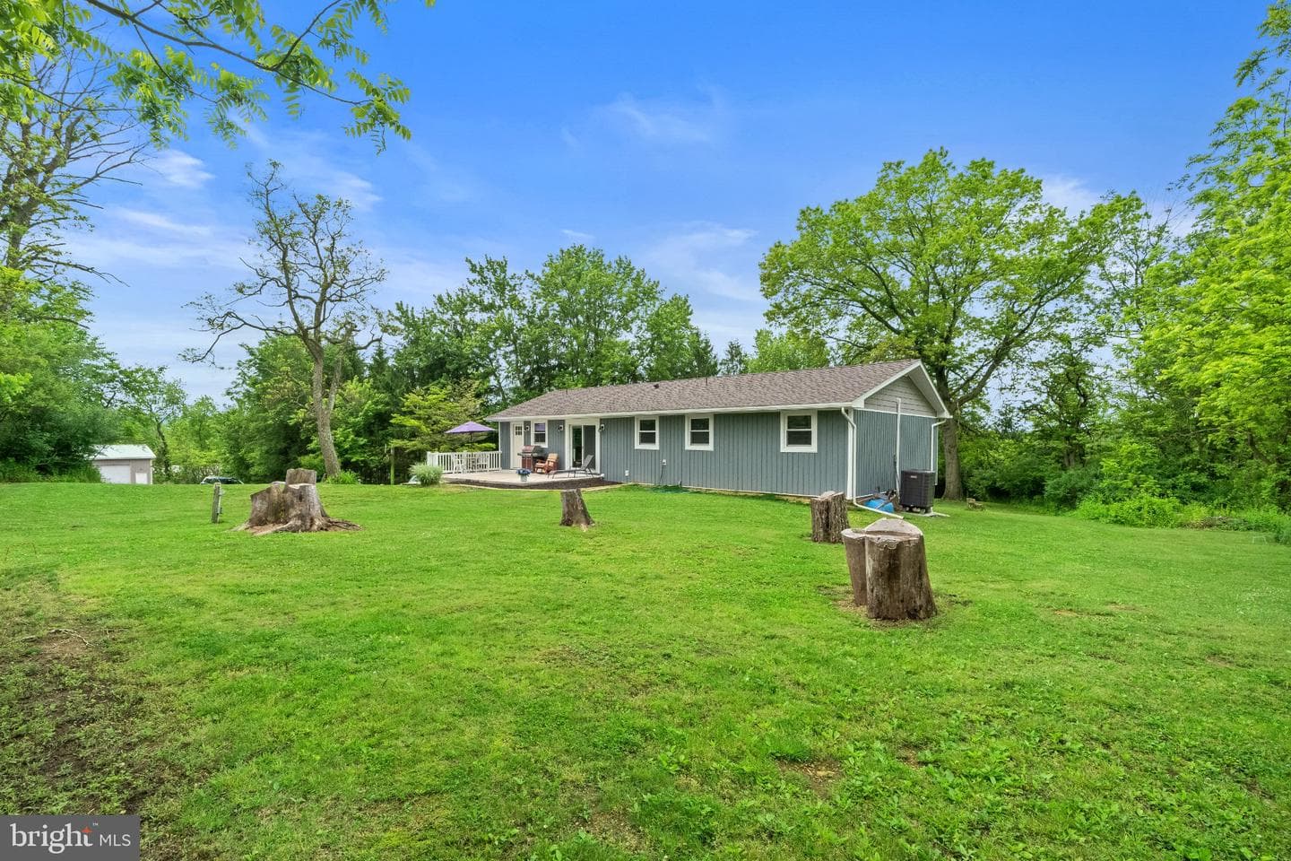 1040 Riverview Drive photo 8