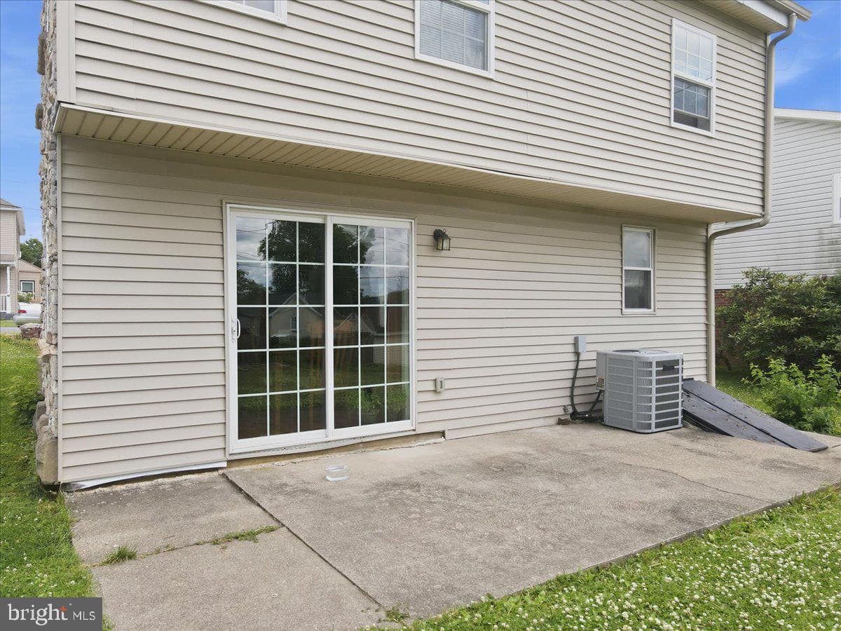 1839 6th Street photo 34