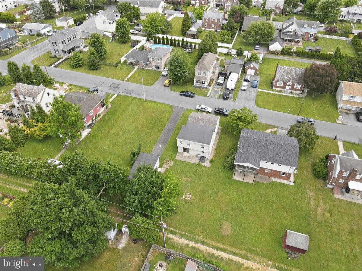 1839 6th Street photo 43