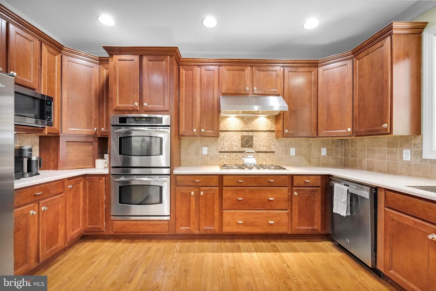 2760 Valley View Road photo 18