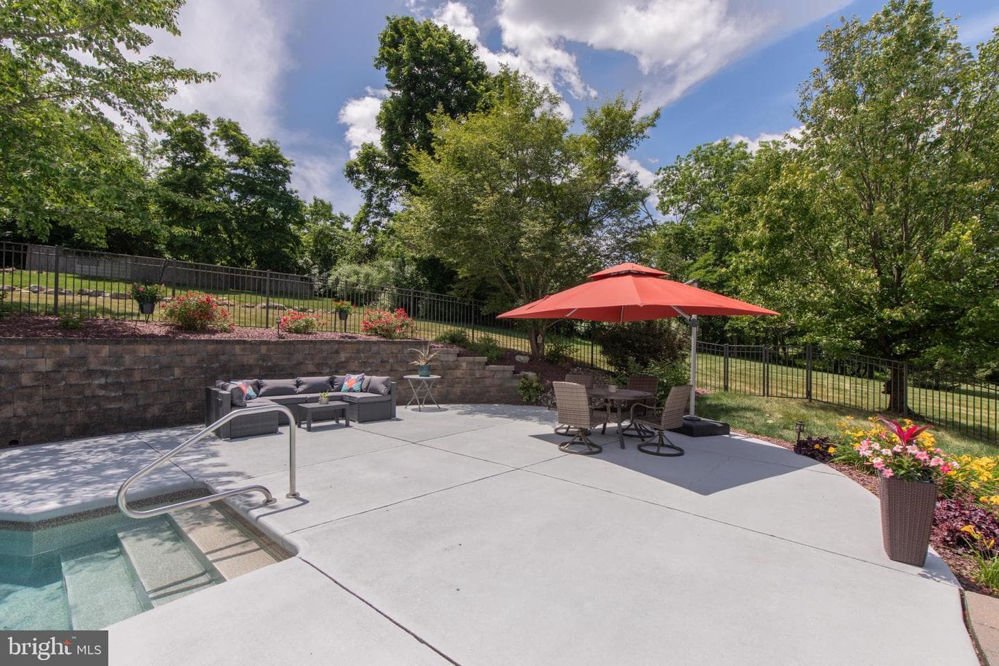 2760 Valley View Road photo 72