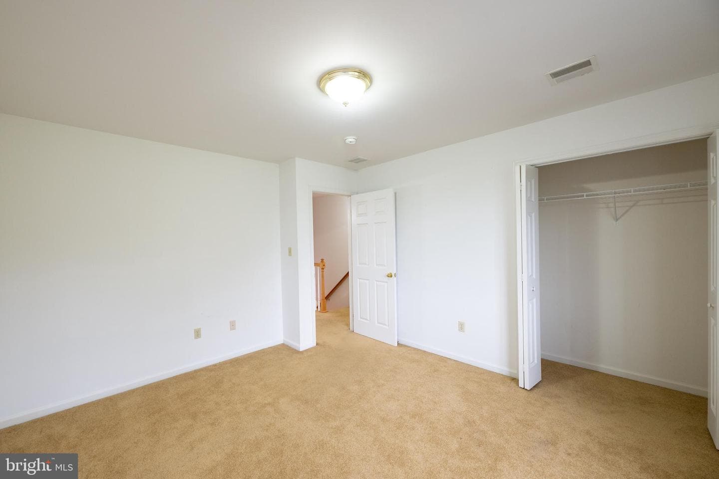 2760 New England Drive photo 30