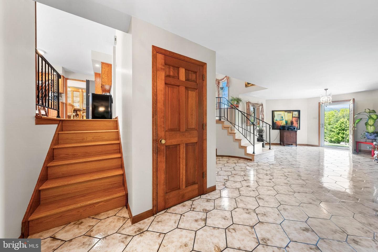 947 Tamenend Road photo 6