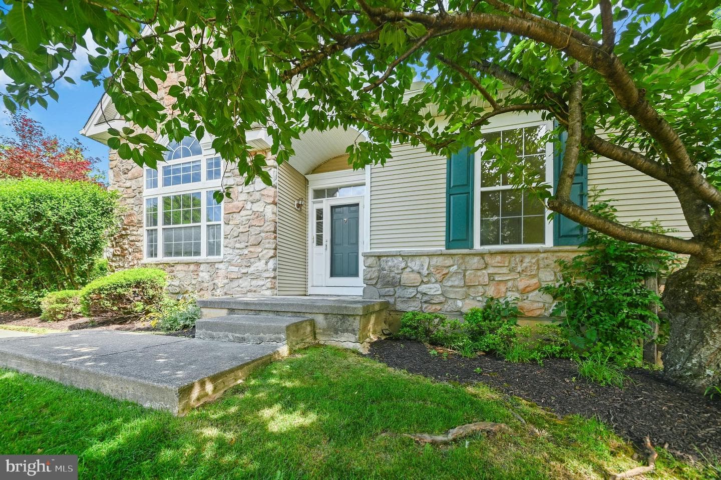 1871 Caryn Drive photo 4