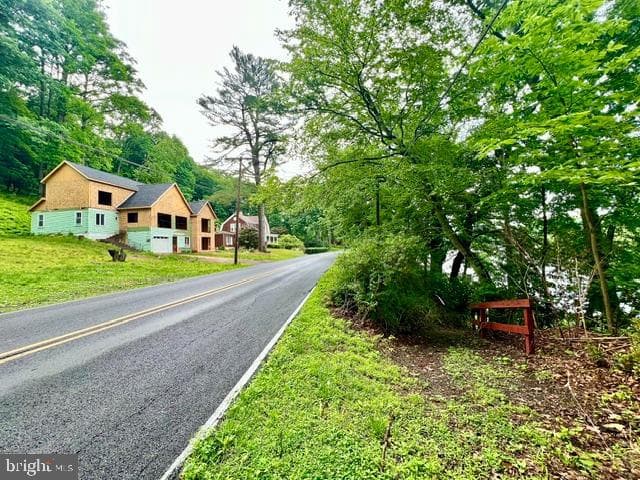 4192 River Rd, Mount Bethel