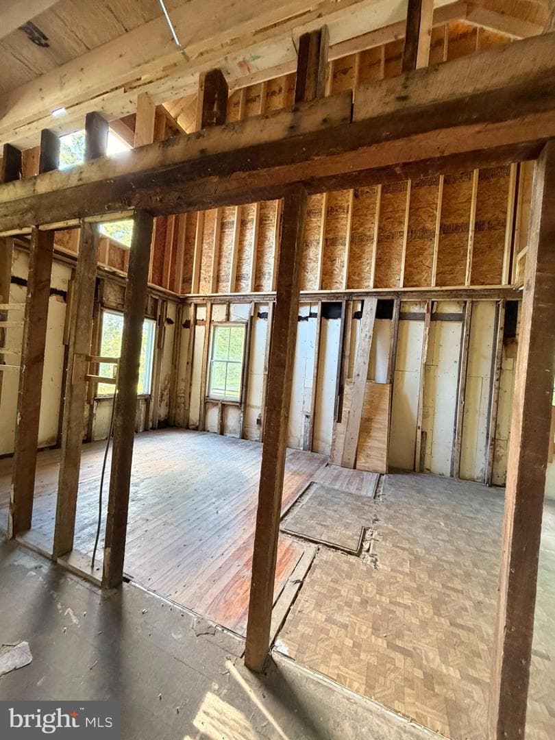 4192 River Rd photo 8