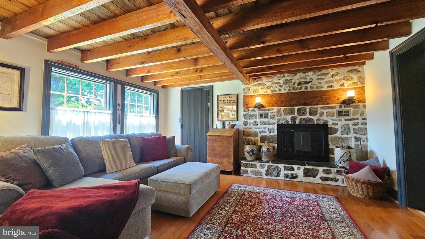 585 Buttermilk Road photo 16