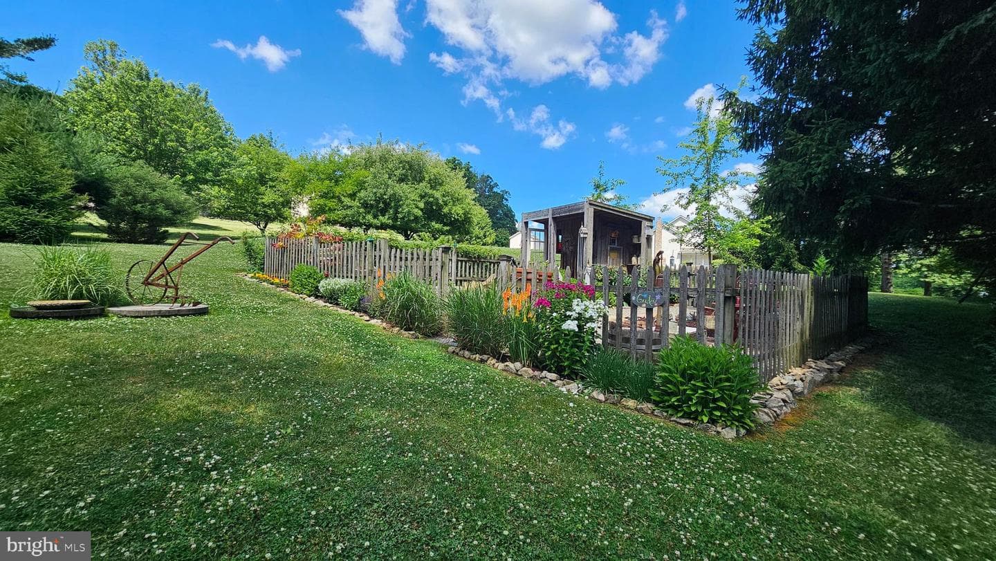 585 Buttermilk Road photo 51