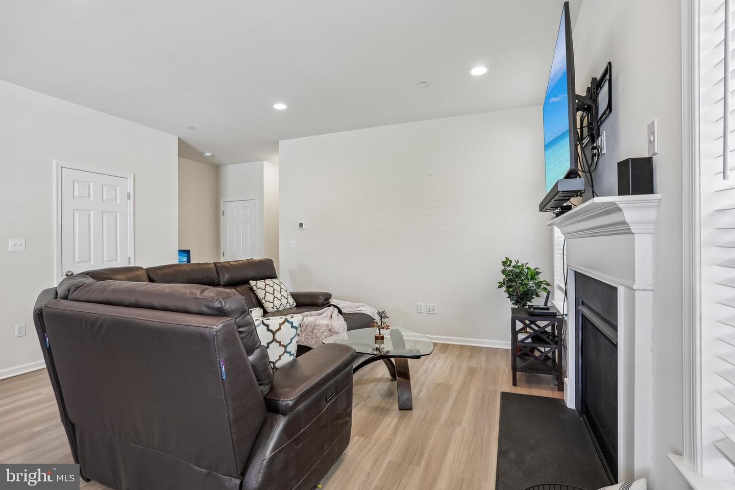 2127 Huntington Lane photo 19