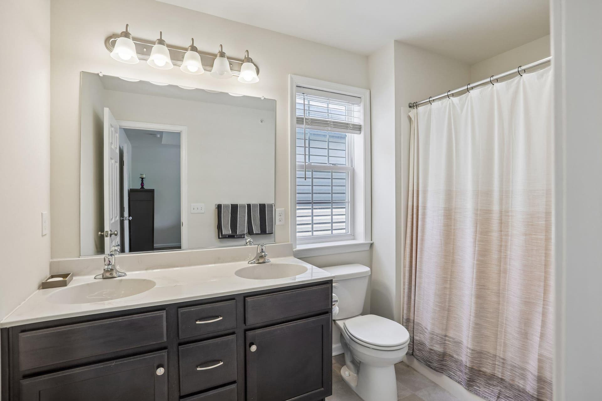 2127 Huntington Lane photo 29