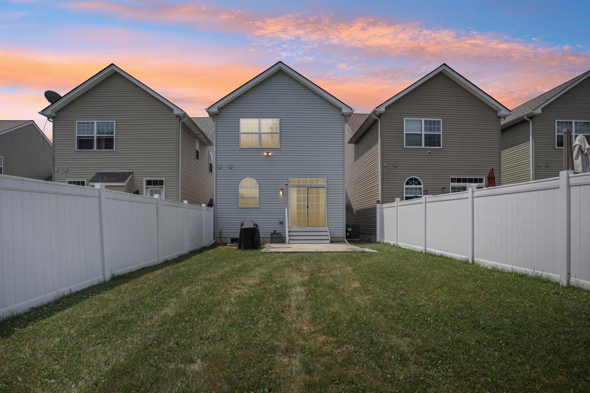 2127 Huntington Lane photo 4