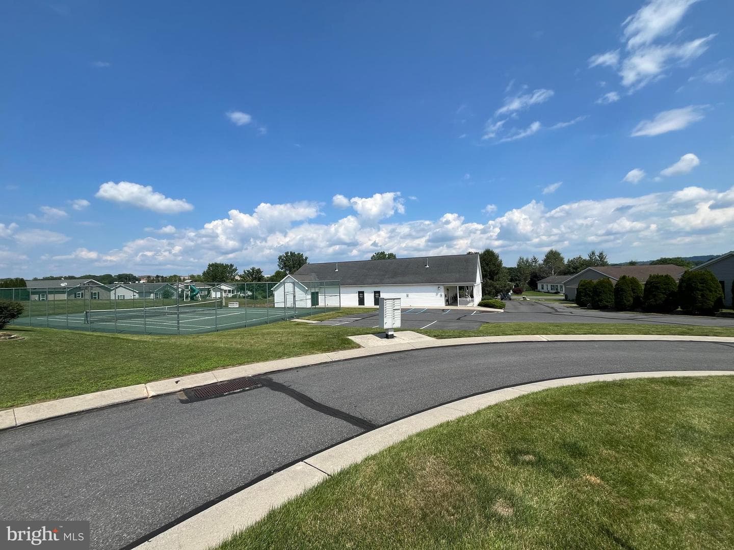 671 Kykuit Place photo 17