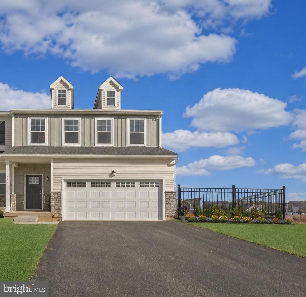 66 Timber Trl, Easton