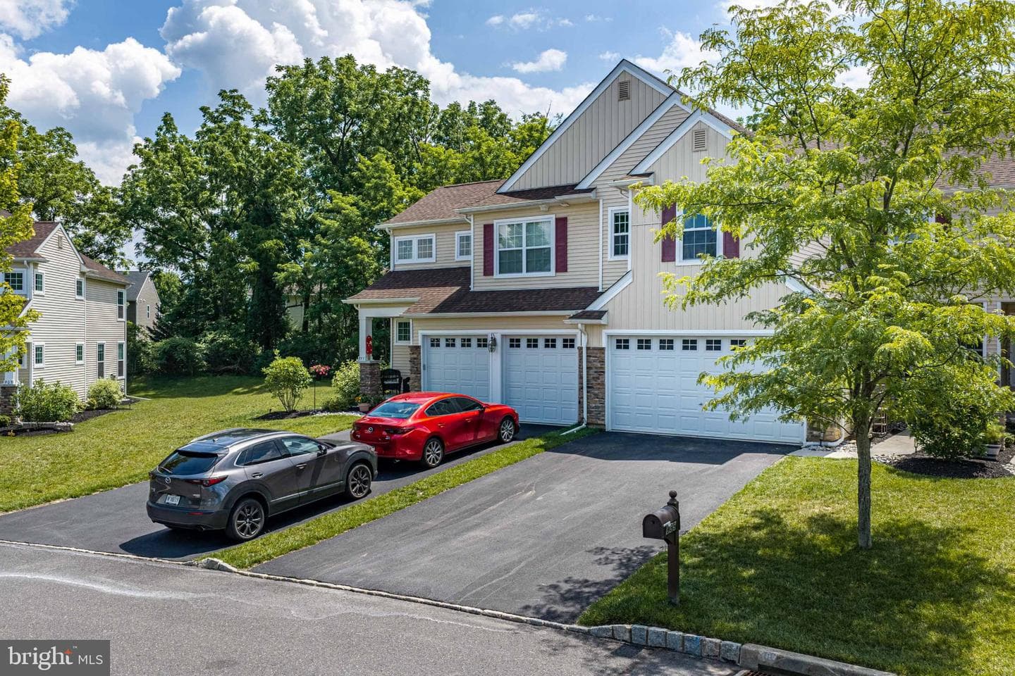 889 Iron Lane, Easton