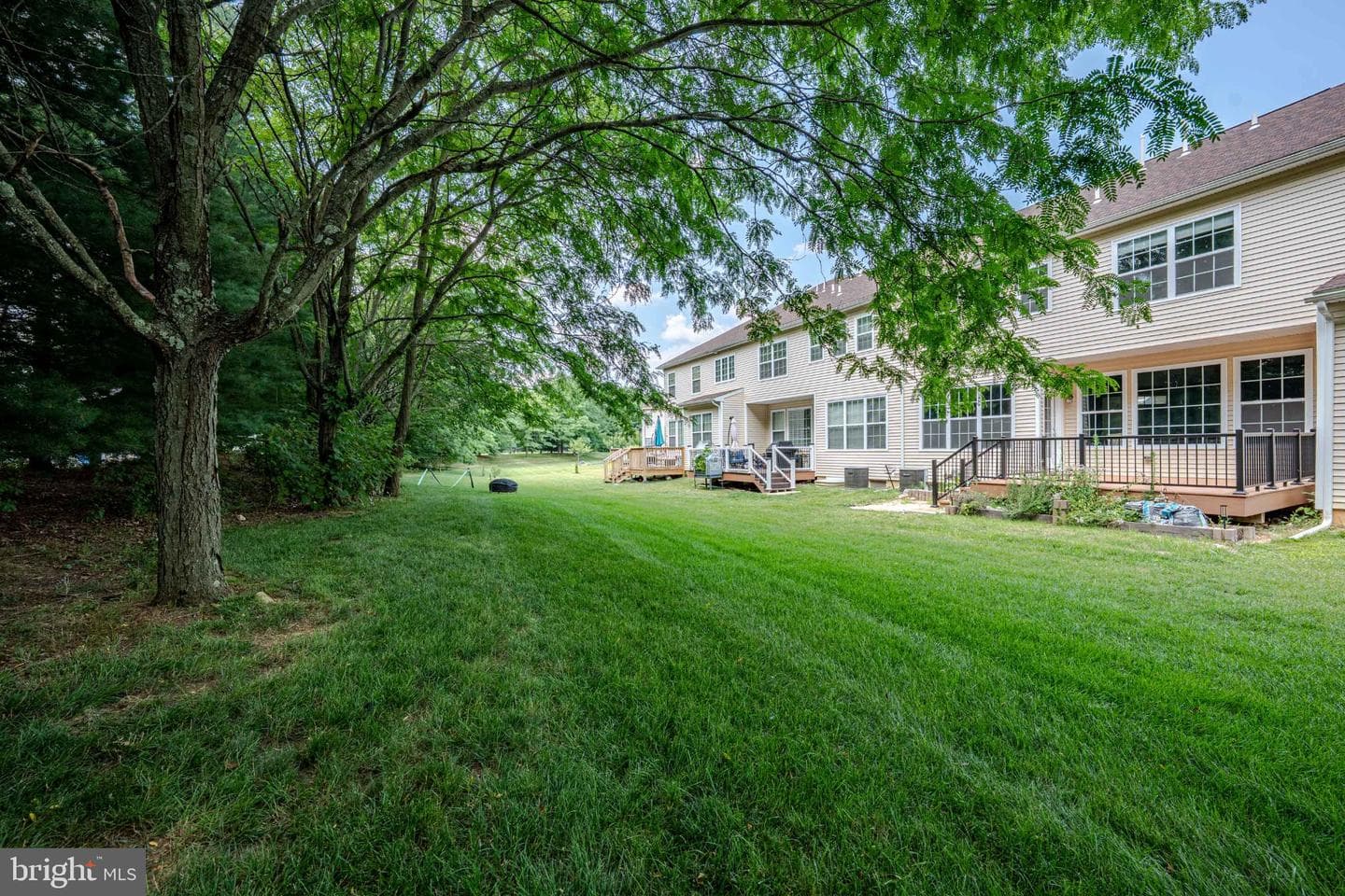 889 Iron Lane photo 38