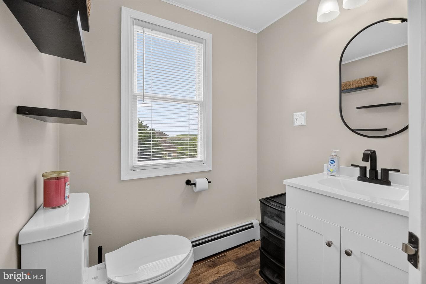 414 W Mountain Avenue photo 13