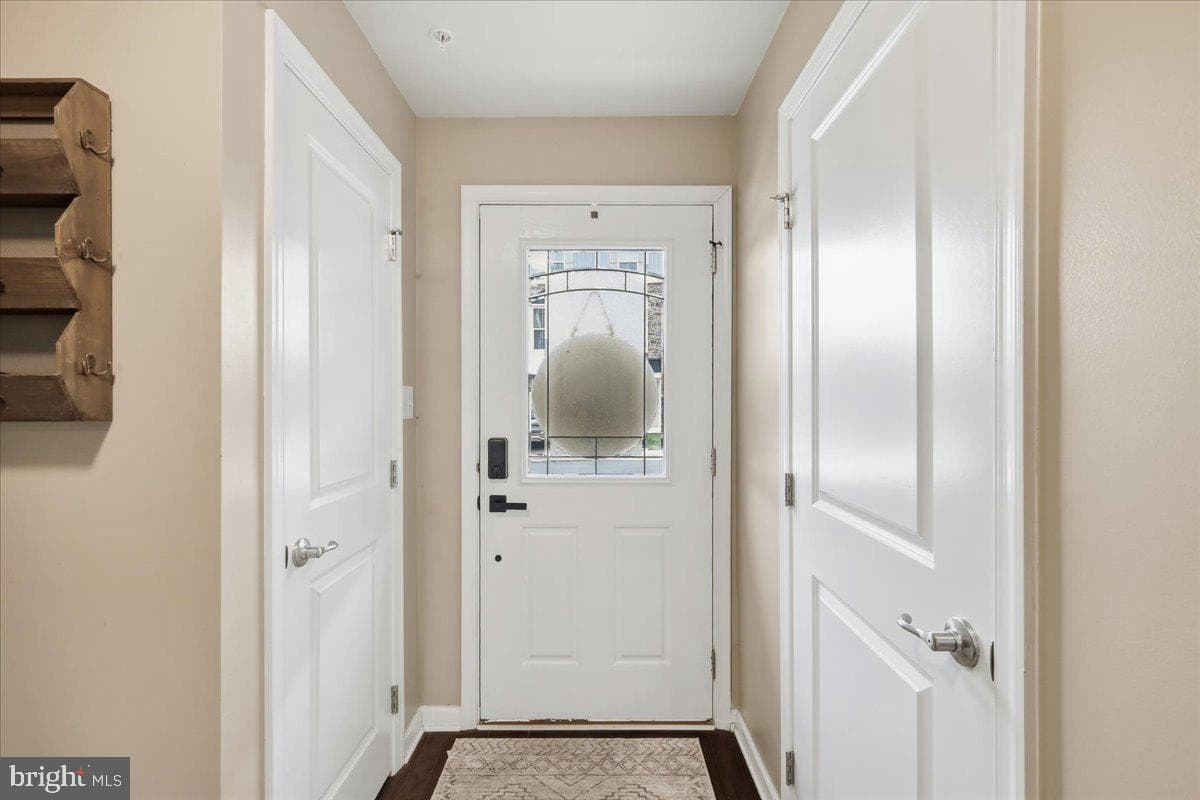 2396 Emanuel Court photo 10