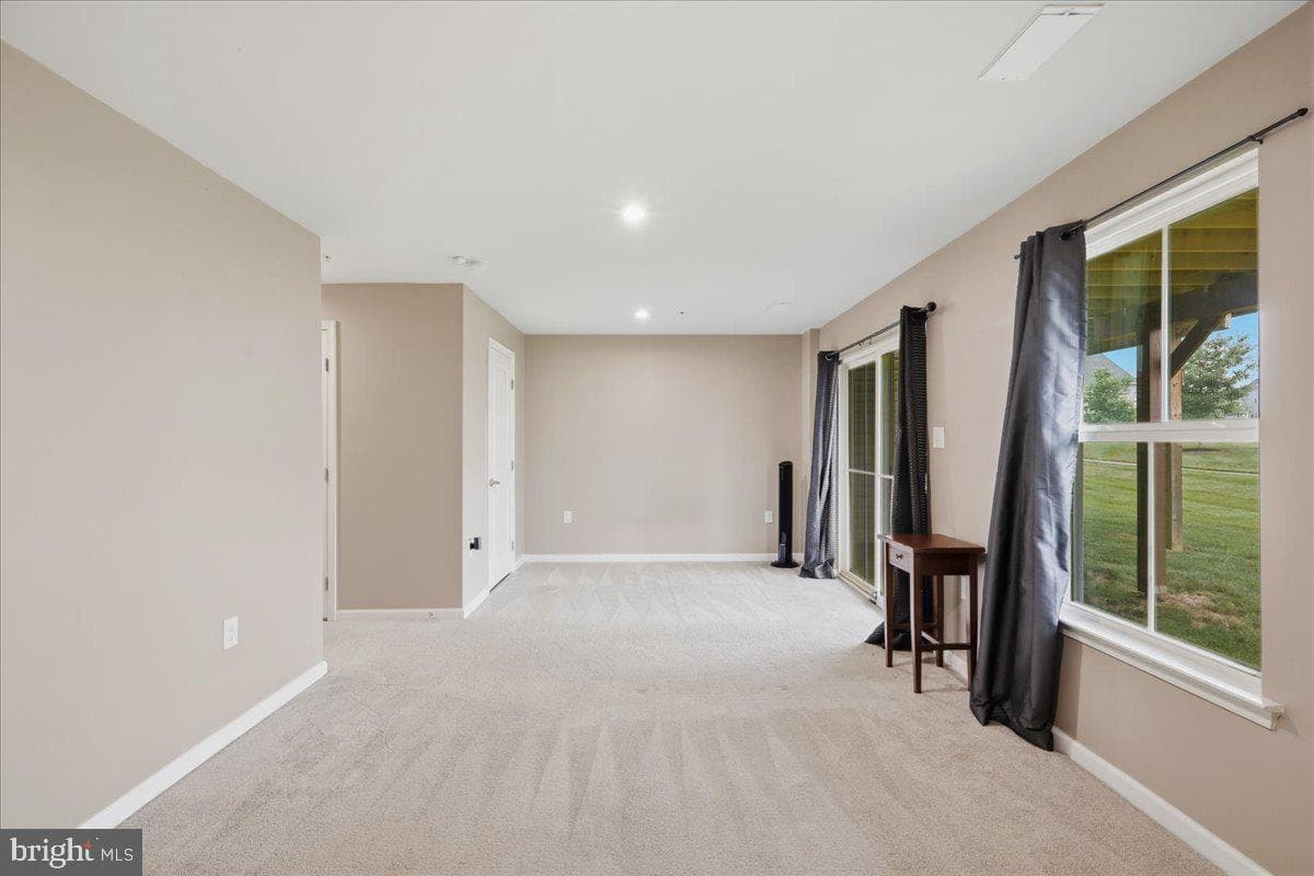 2396 Emanuel Court photo 31