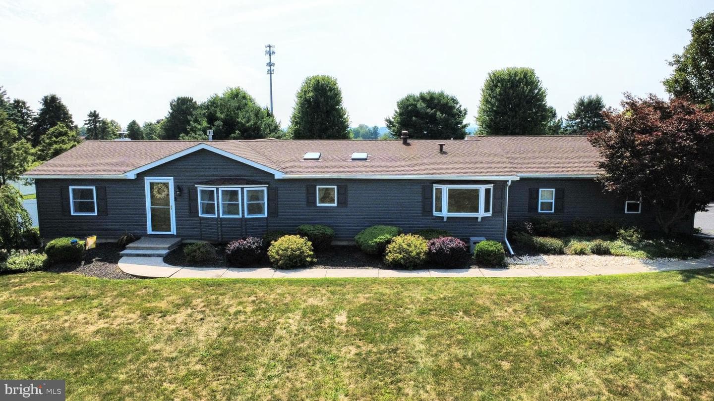 317 S Hokendauqua Drive photo 44