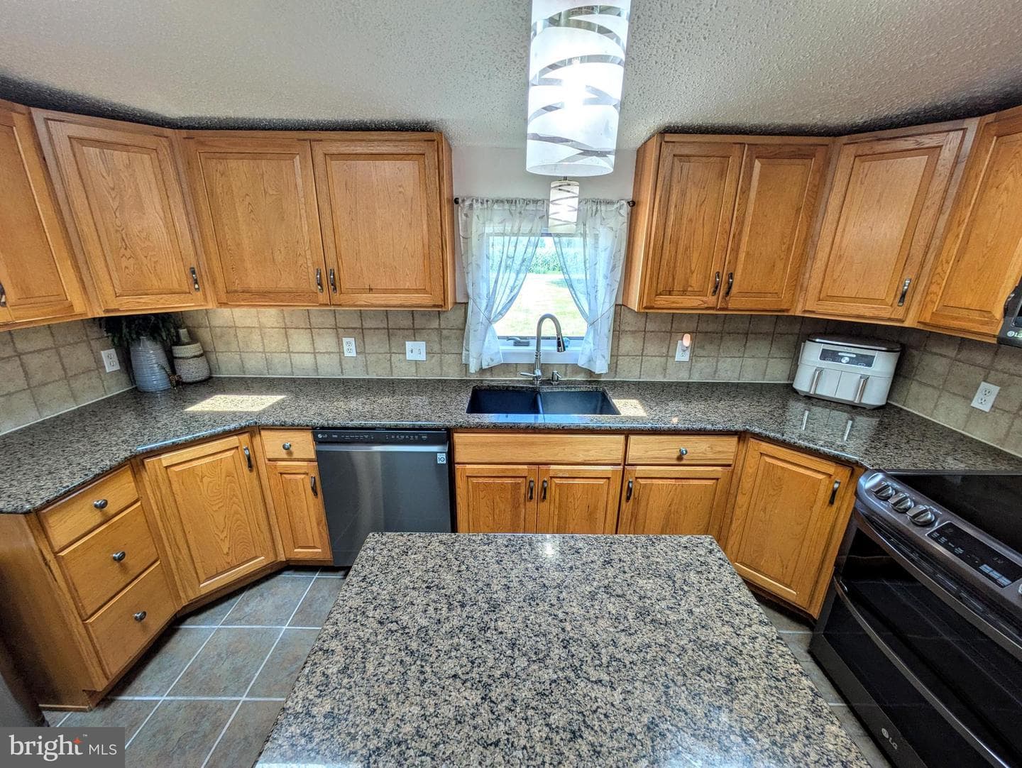 317 S Hokendauqua Drive photo 6