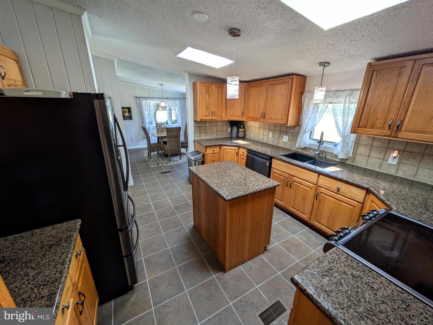 317 S Hokendauqua Drive photo 8