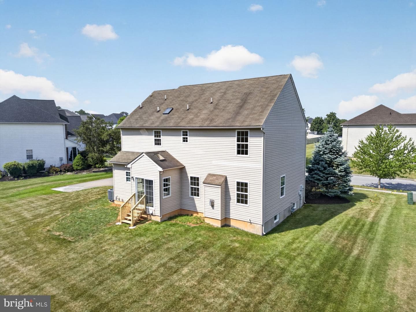 740 Mohican Drive photo 7