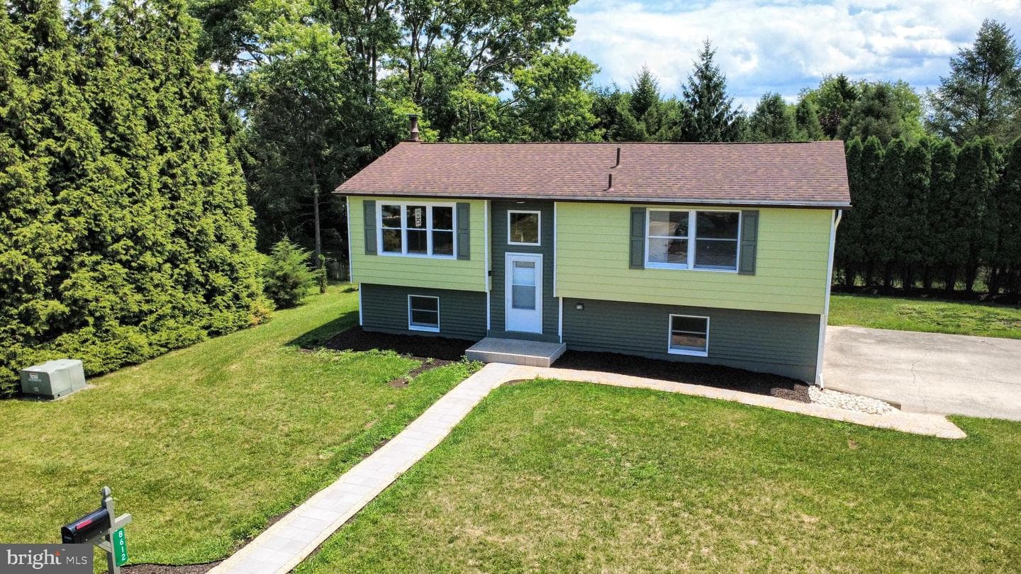 8612 Beatrice Lane, Bath