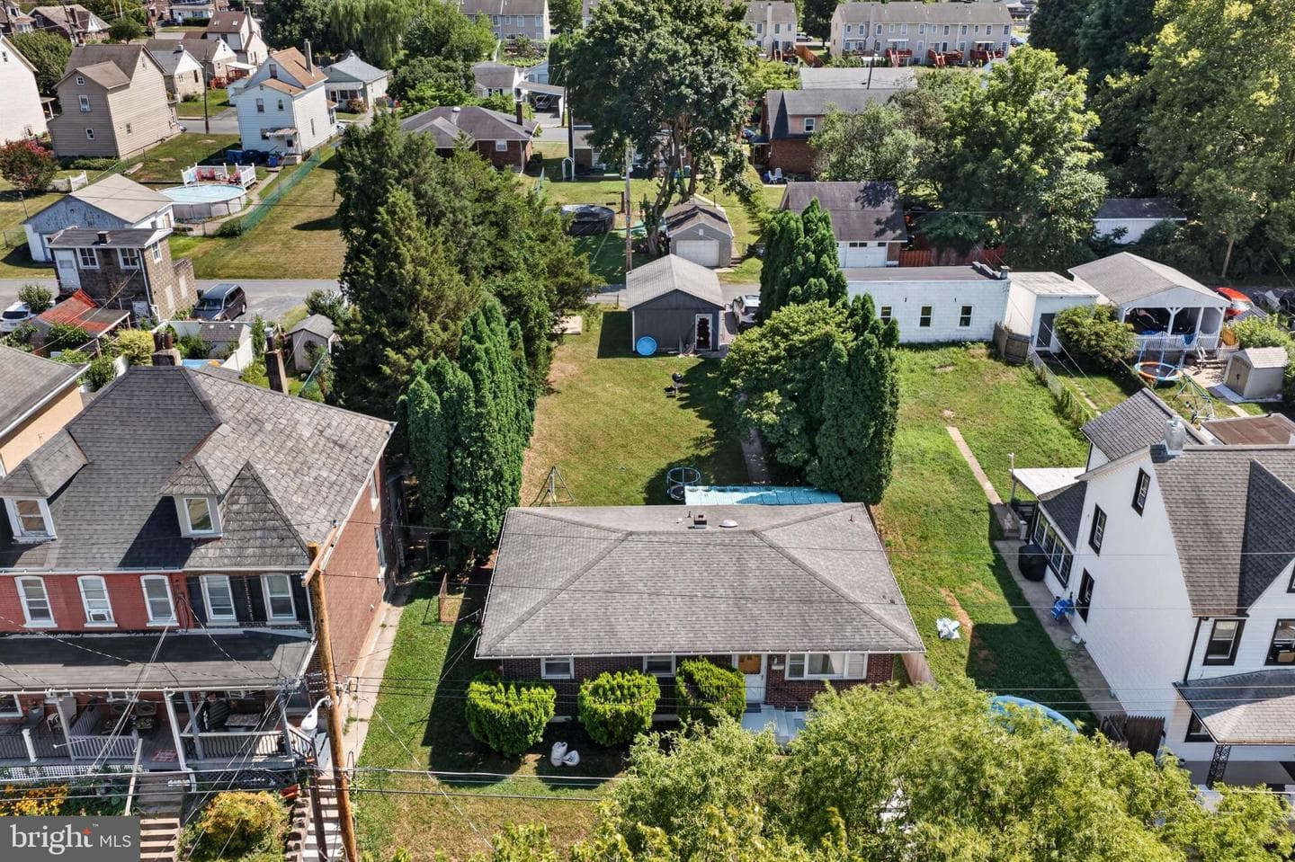 332 W Lincoln Street photo 6