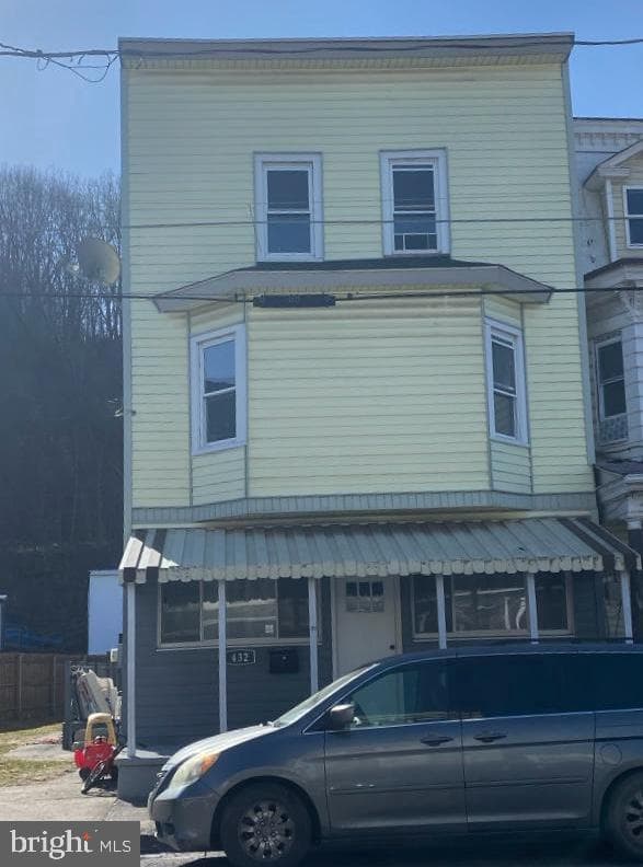 432 S Shamokin Street photo 2