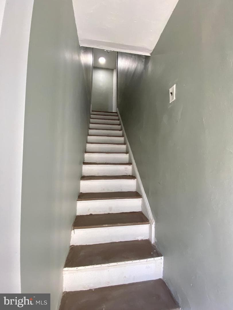 432 S Shamokin Street photo 34