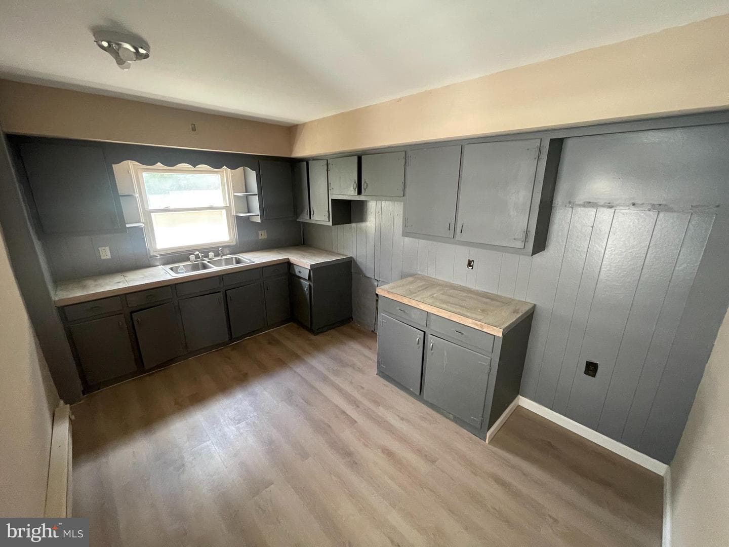 720 E Race Street, Shamokin