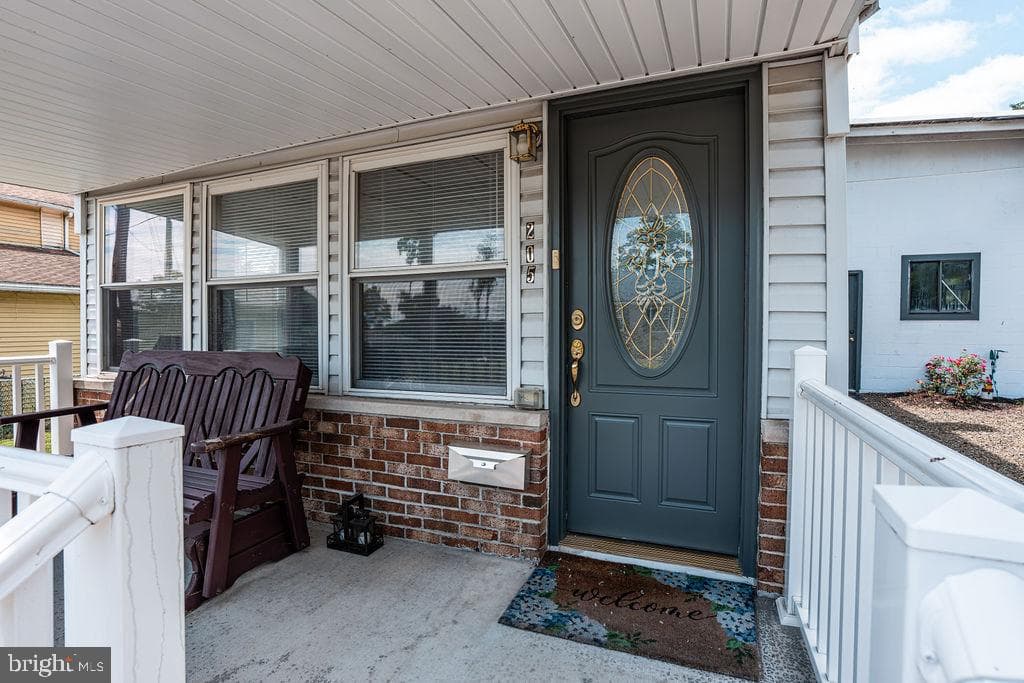 205 N. School Street photo 6