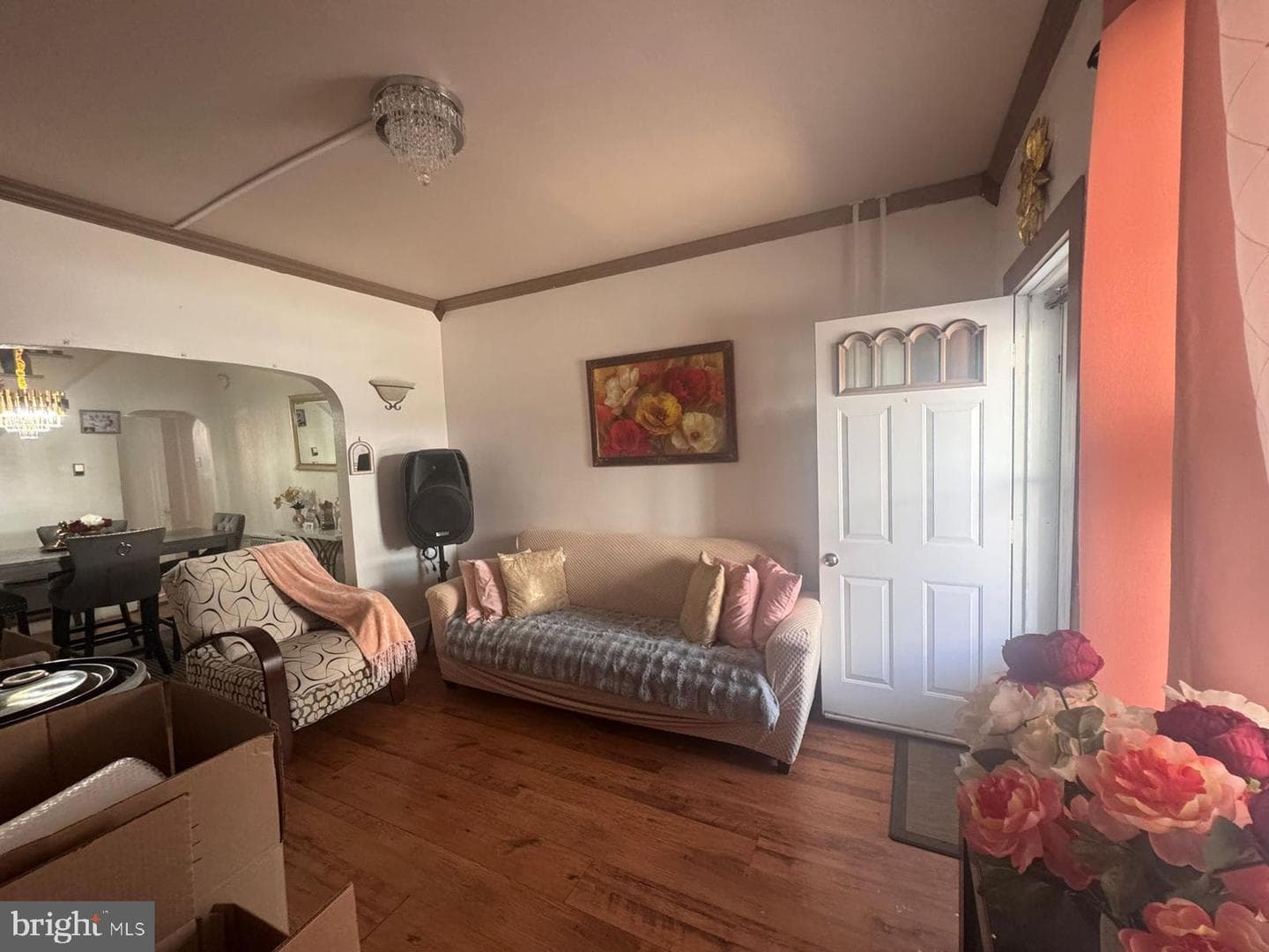 208 W Saylor Street photo 2