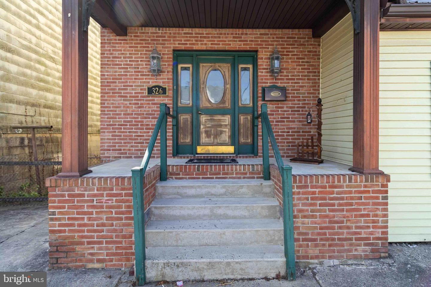 326 N Maple Street photo 4