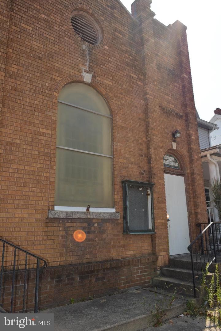 21 N Chestnut Street photo 53