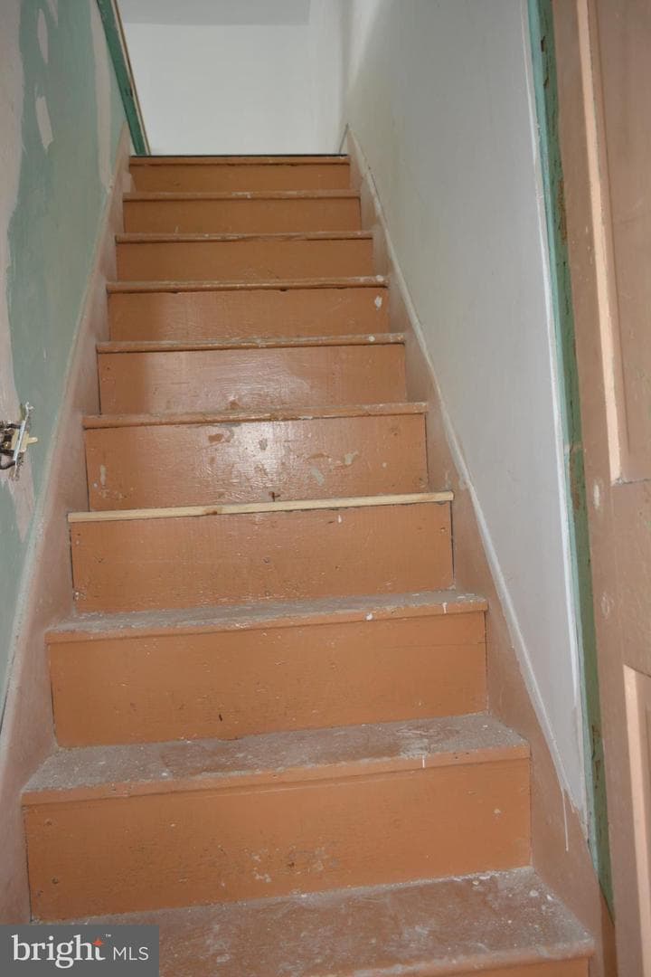 21 N Chestnut Street photo 8