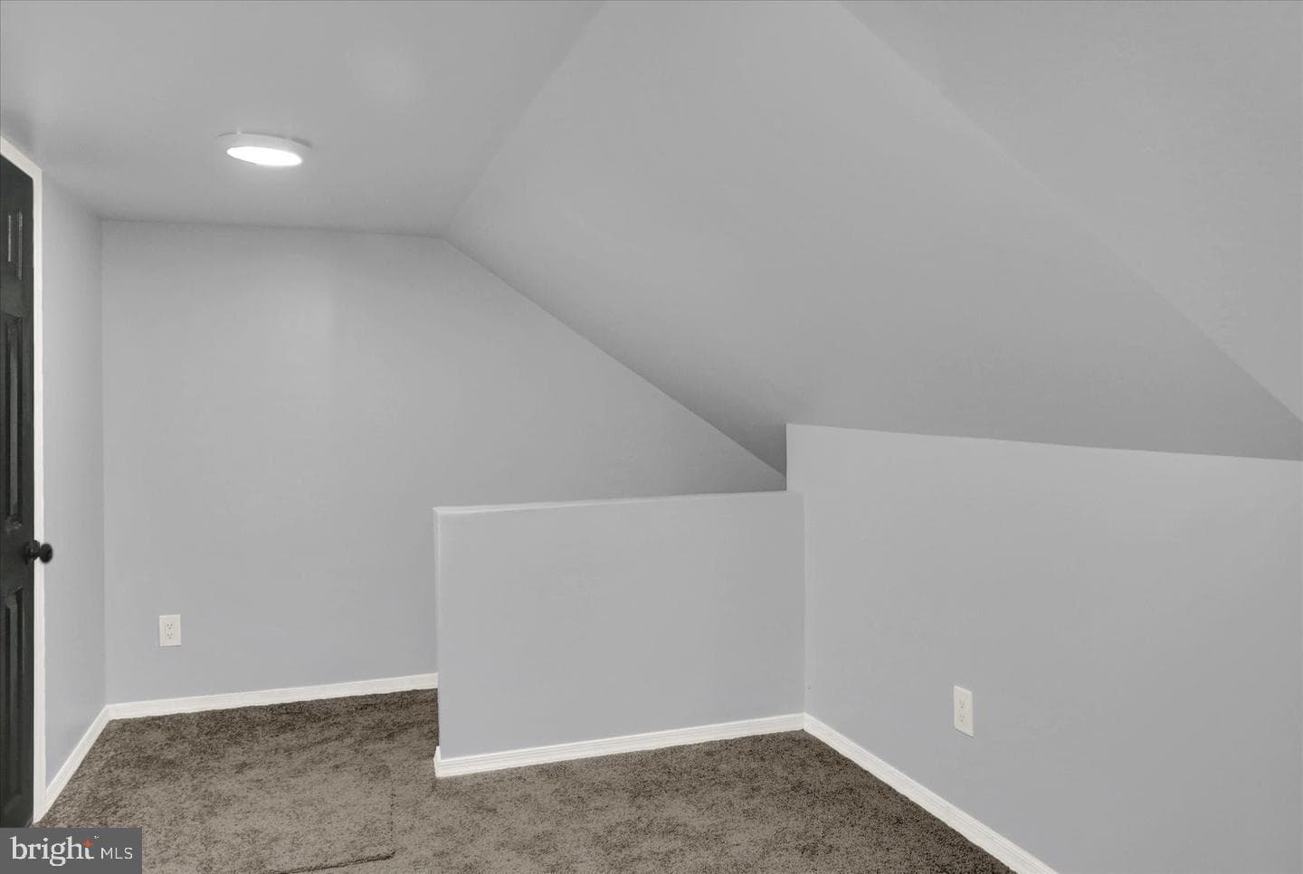829-831 W Pine Street photo 18