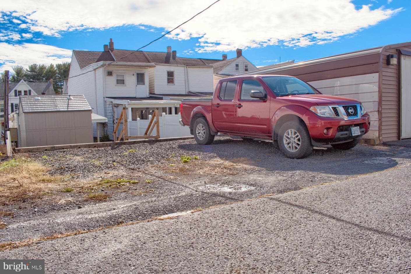 129 Saylor Street W photo 19
