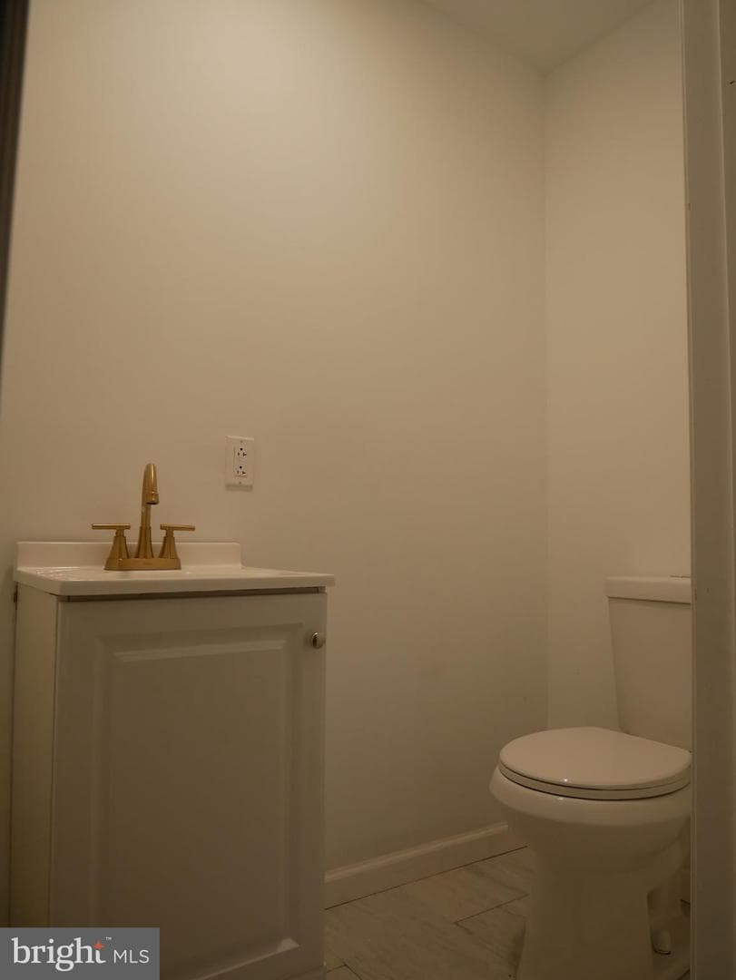 903 W Spruce Street photo 18