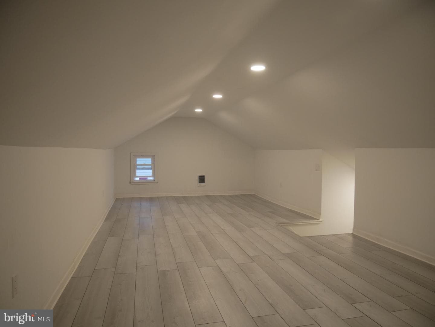 903 W Spruce Street photo 30