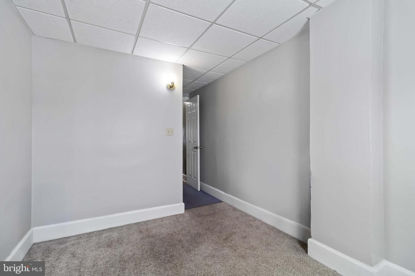 553 N 2nd Street photo 15