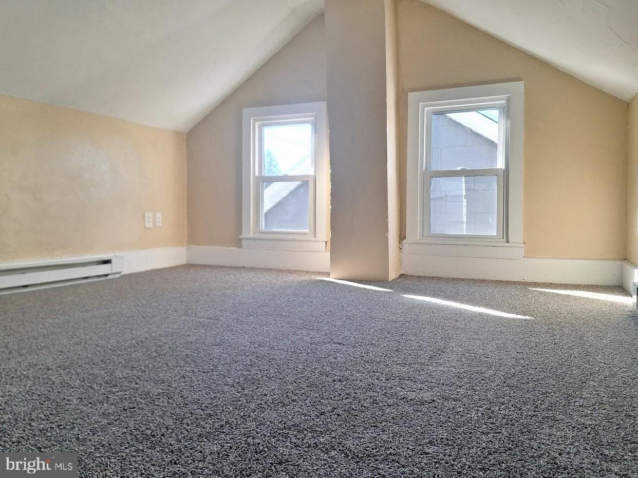 1227 Pulaski Avenue photo 17