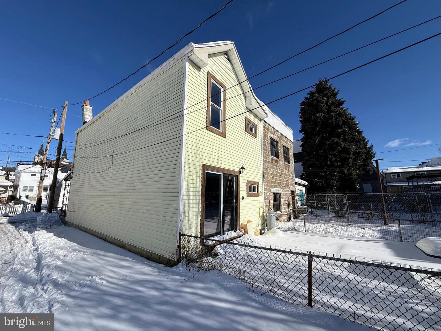 314 W Olive Street photo 3