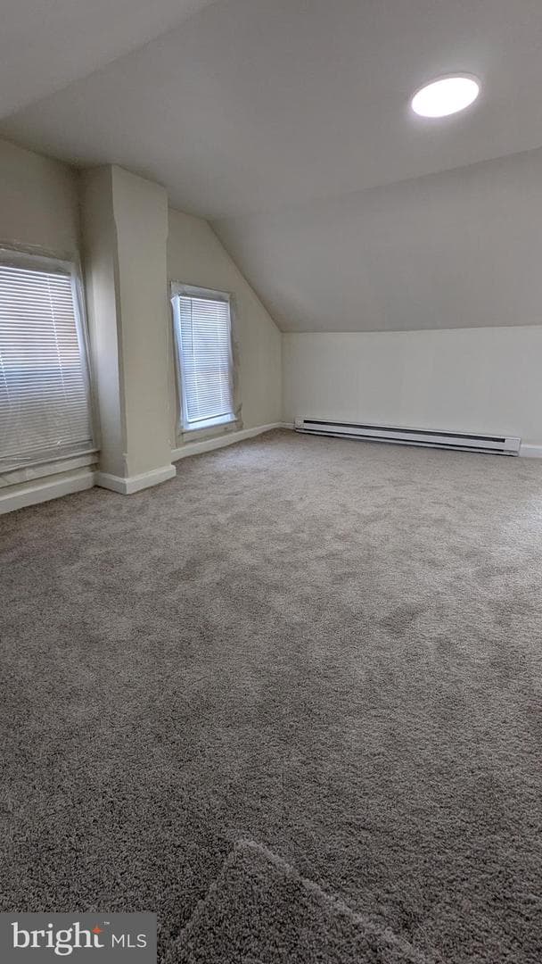 423 E Dewart Street photo 8