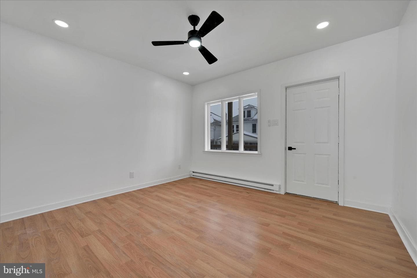 317 E Melrose Street photo 16