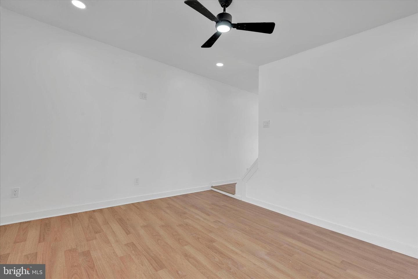 317 E Melrose Street photo 17