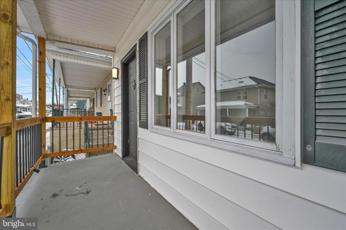 317 E Melrose Street photo 7
