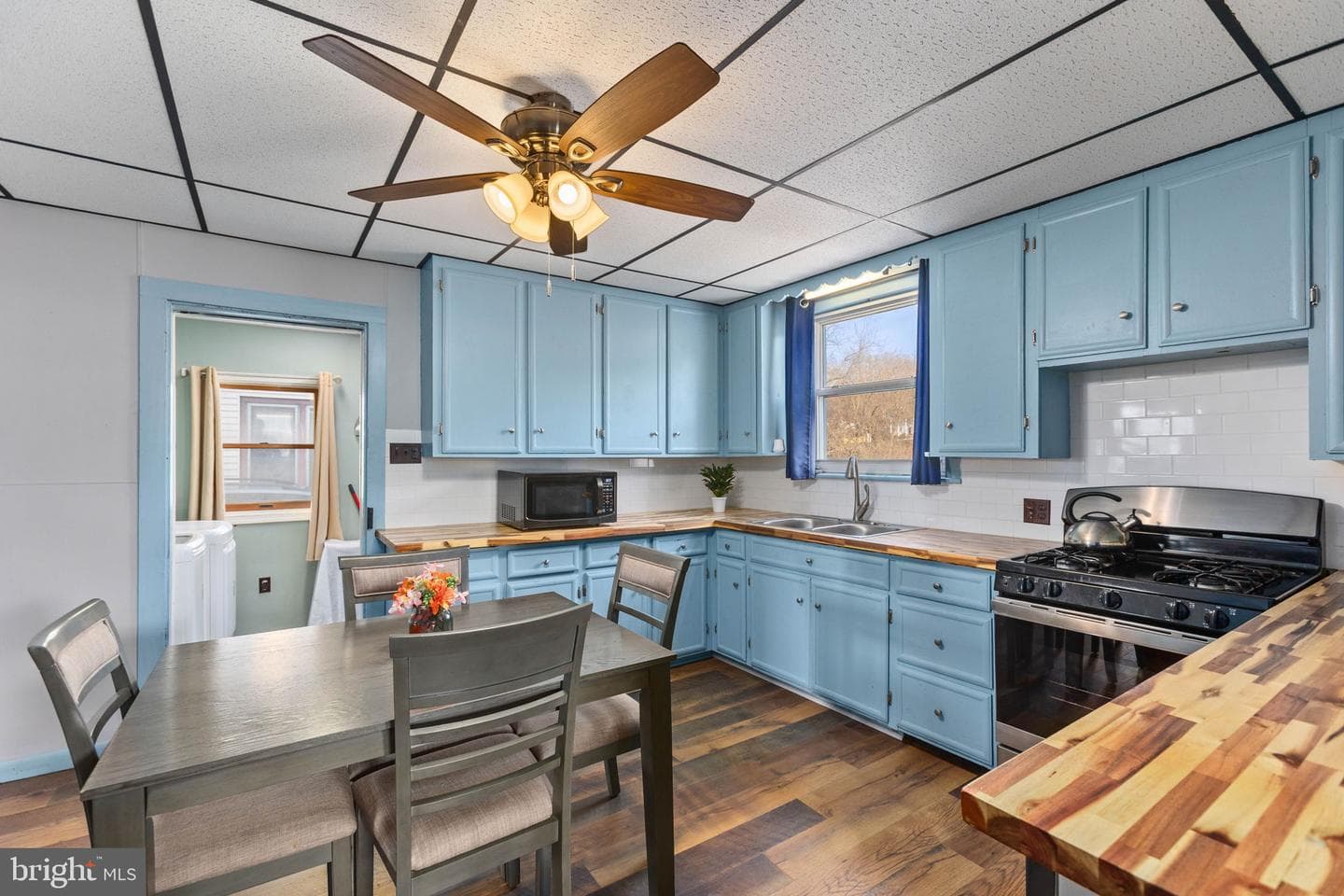 250 Riverside Lane photo 10
